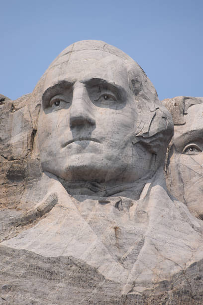 pomnik narodowy mount rushmore in the black hills of south dakota (waszyngton, jefferson, lincoln, roosevelt) - mt rushmore national monument south dakota president day zdjęcia i obrazy z banku zdjęć