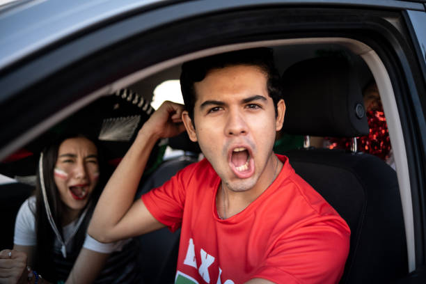 portrait of a teenage latin boy celebrating mexico soccer team win - mexico team voetbal 個照片及圖片檔