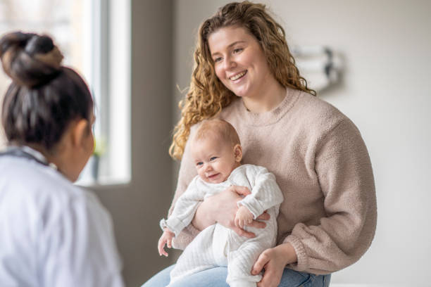 istock Mom and Baby at an Appointment 1388268564