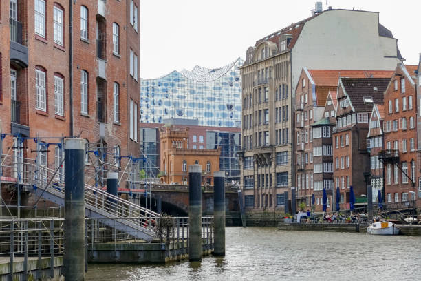 istock Nikolaifleet in Hamburg 1388331212