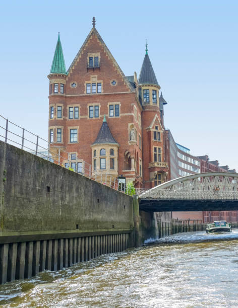 istock Speicherstadt in Hamburg 1388332089