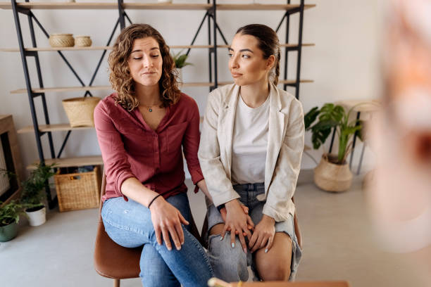 istock Counseling at home 1388395306