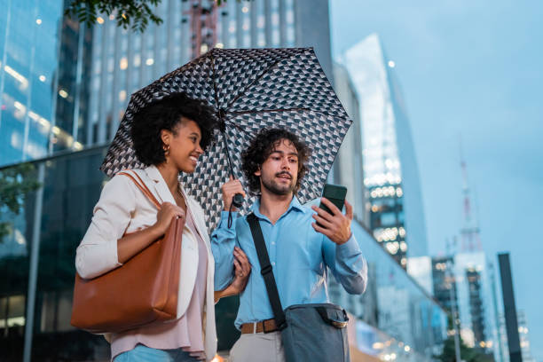istock Friends waiting app car 1388489640
