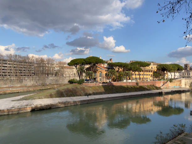 istock Tiber island in Rome, Italy 1388511003