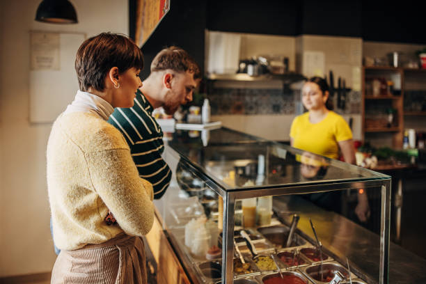 istock Couple looking what to eat 1388549087