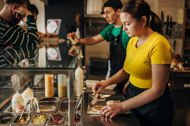 istock Couple looking what to eat 1388552575