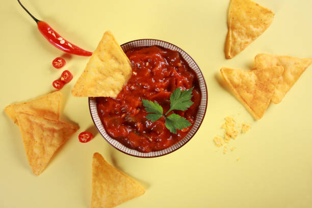 istock Nachos Chili Sauce 1388555202