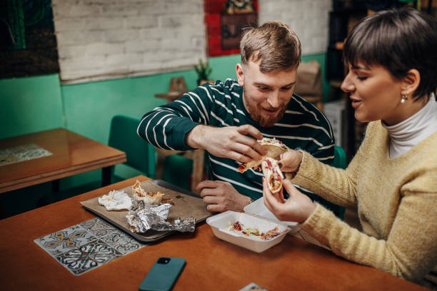 istock Couple on lunch together 1388569529