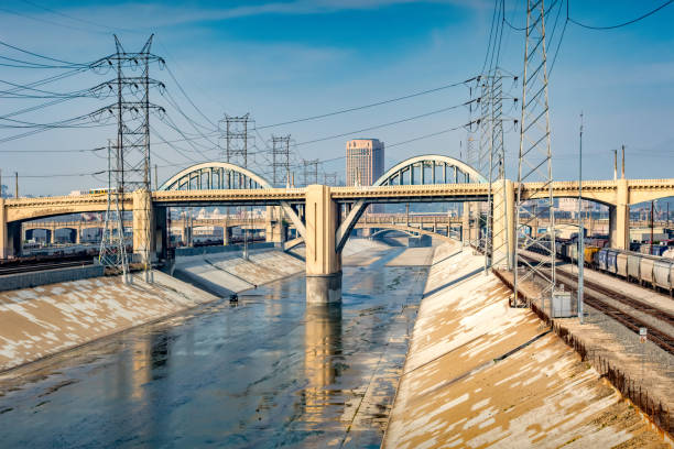 Los Angeles River California Sixth Street Bridge Los Angeles River and the Sixth Street Bridge in Los Angeles California sixth street bridge stock pictures, royalty-free photos & images