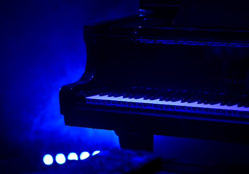 Blue piano with apo sonnar 135mm f2