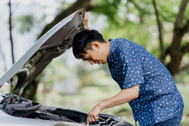 istock Car breakdown on country road 1388710373
