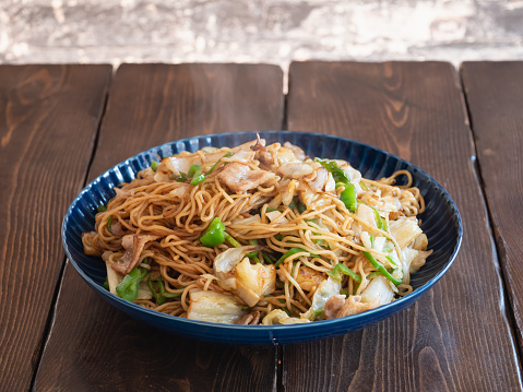Yakisoba made from pork, cabbage and peppers.