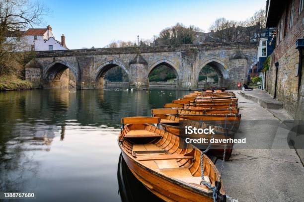Rowing Boats Below Elvet Bridge In Durham Stock Photo - Download Image Now - Durham - England, County Durham - England, City