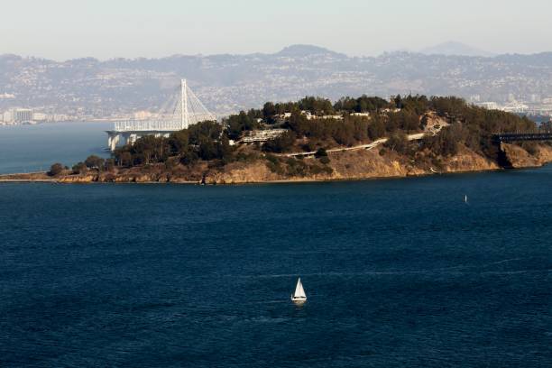 istock Landscape of the San Francisco Bay 1388785208