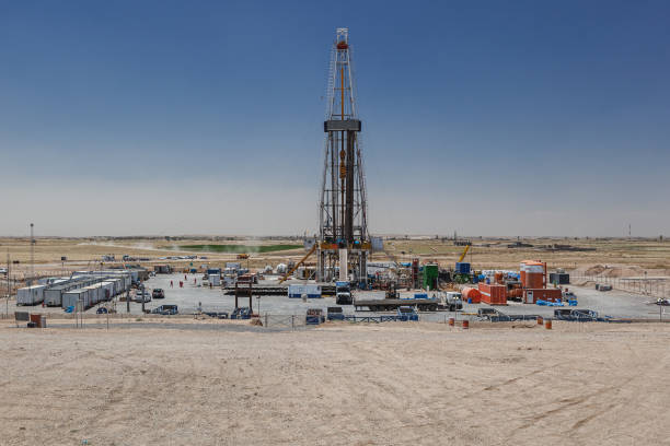 istock Oil & gas operations, Iraq 1388903391
