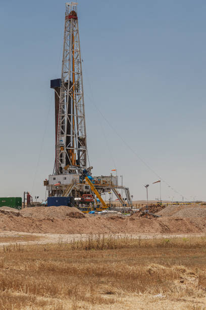 istock Oil & gas operations, Iraq 1388903398