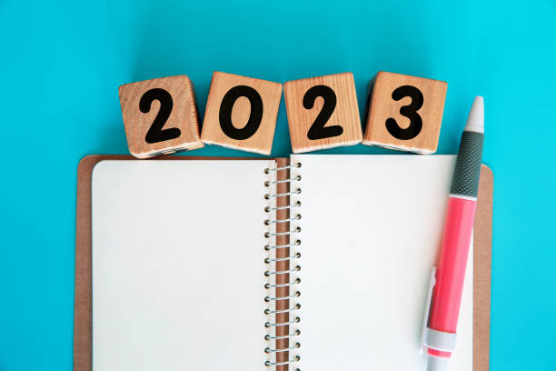 año nuevo 2023 con plan de trabajo - propósito de año nuevo fotografías e imágenes de stock