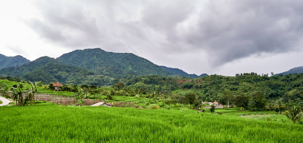 istock countryside hills view with cloudy weather 1389001951