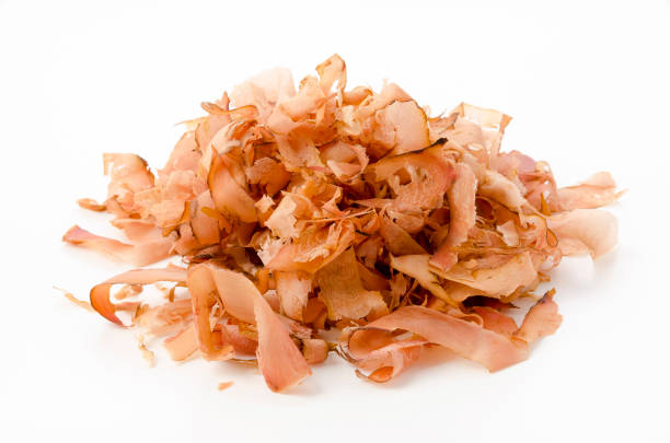 katsuobushi, dried bonito flakes, japanese food - dashi broth fotos stockfoto's en -beelden