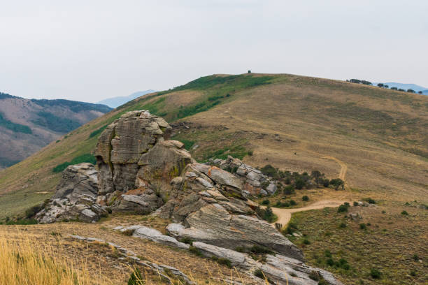 city of rocks national reserve, idaho - idaho rock climbing city of rocks mountain imagens e fotografias de stock