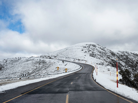 The Great Alpine road to Mount Hotham in Victoria with snow