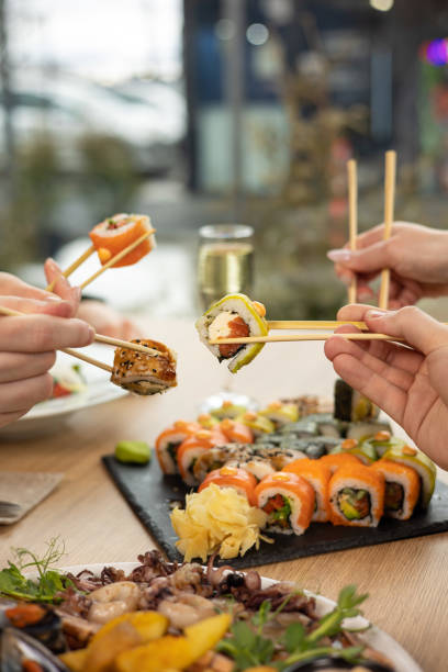istock person is going to eat roles 1389106028