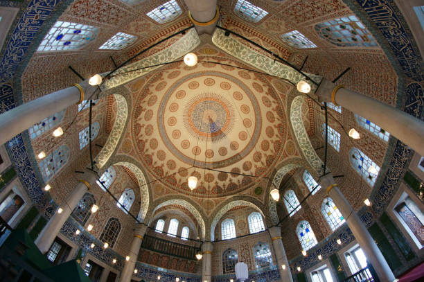 istock III.Mehmet Tomb - İstanbul 1389118524