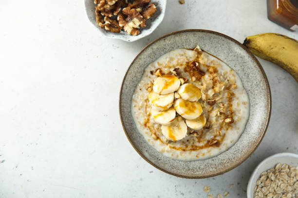 istock Oatmeal porridge 1389119857