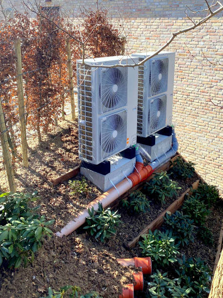 four-air-source-heat-pumps.jpg?s=612x612&w=0&k=20&c=KddNqzA-sPMO9vQHwnNvqwrdMl9hlXrZe2xhp3-sGF8=