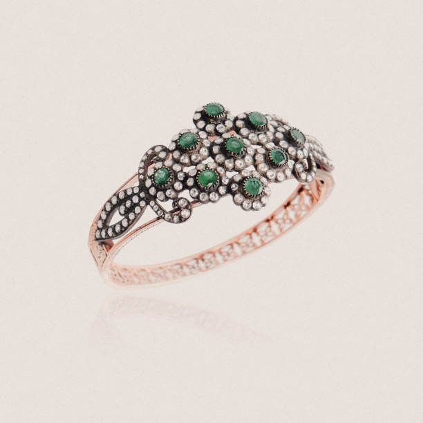 istock Luxury Gold and Diamond Jewelry 1389155639