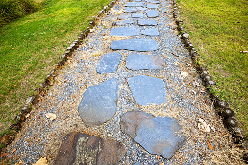 Stepping stone path