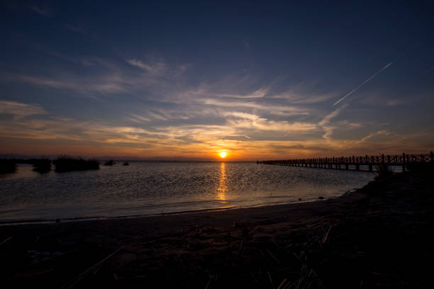istock Sunset in Samsun bird paradise 1389256955