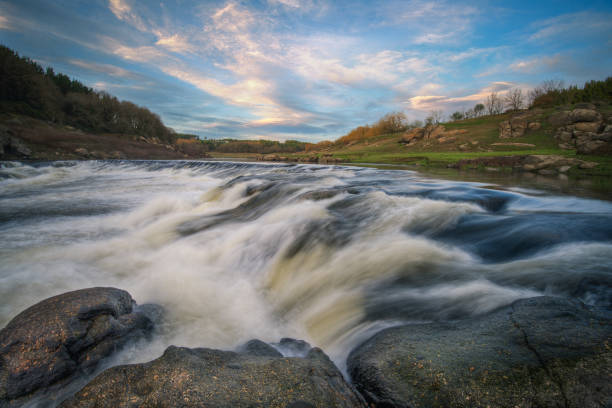 Natural Water Source, Current and Long Exposure