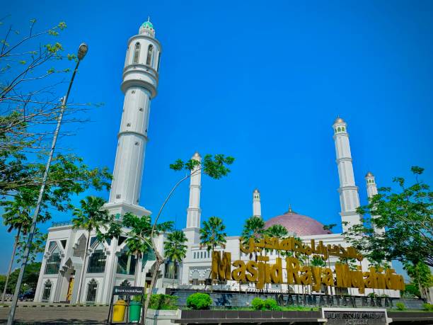 istock islamic place of worship 1389350702