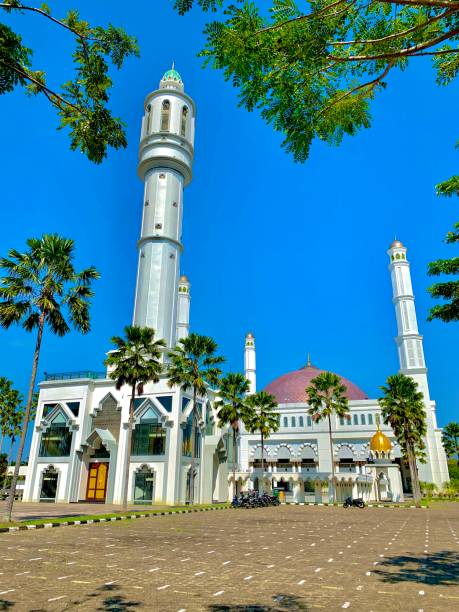 istock GREAT MOSQUE OF WEST KALIMANTAN 1389350704