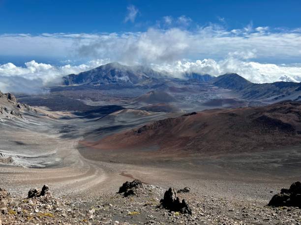 istock Haleakala Crater on Maui, Hawaii 1389371866