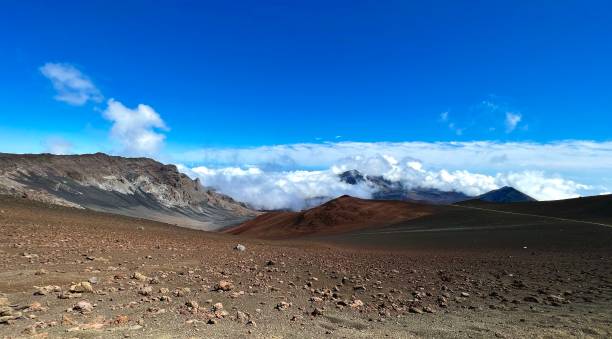 istock Haleakala Crater on Maui, Hawaii 1389371982
