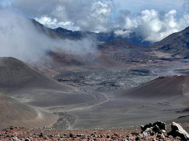 istock Haleakala Crater on Maui, Hawaii 1389372656