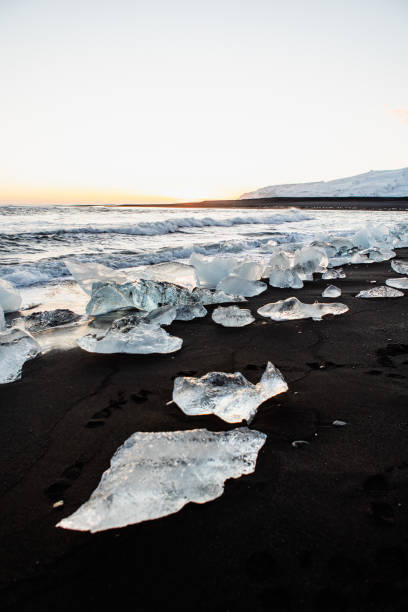 istock Scenic sunset at the Diamond Beach in Iceland 1389382033