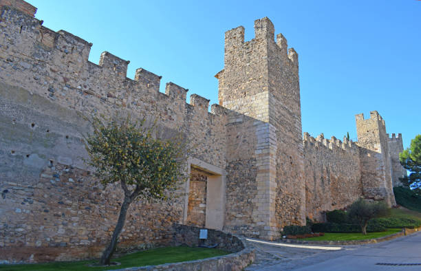 istock Medieval wall in Montblanc Tarragona Spain 1389449652