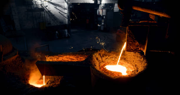 istock Pouring molten steel 1389470333