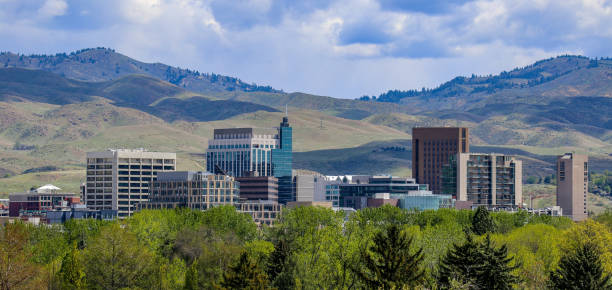istock Downtown Boise and the foothills, Idaho 1389532626