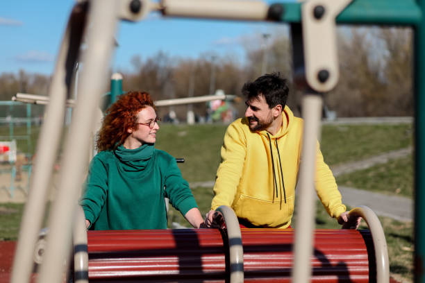 istock Sporty couple enjoying a nice spring day out 1389556518