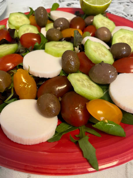 istock Olive and Pupunha salad plate 1389562125