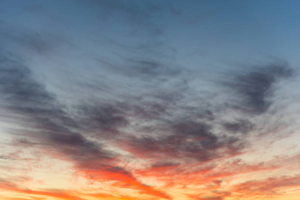 赤い夕焼けの背景 - new mexico landscape sky ethereal ストックフォトと画像