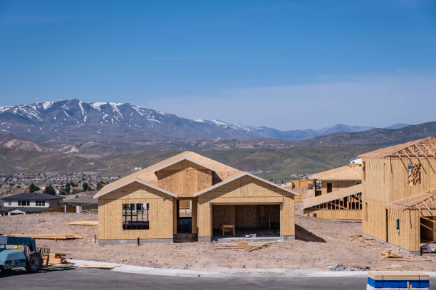 istock Framing of a New Home 1389591485