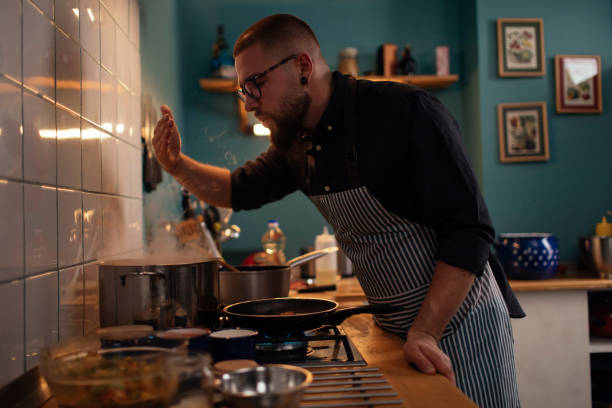 istock Smelling food from the pot 1389592337