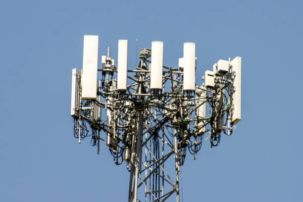 istock Close up 4G and 5G Tower 1389594922