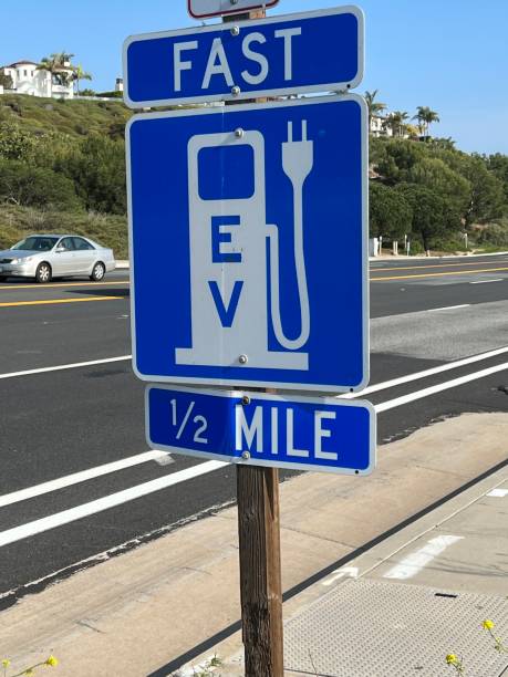 istock Sign for Electric Vehicle Fast Charging Station 1389601766