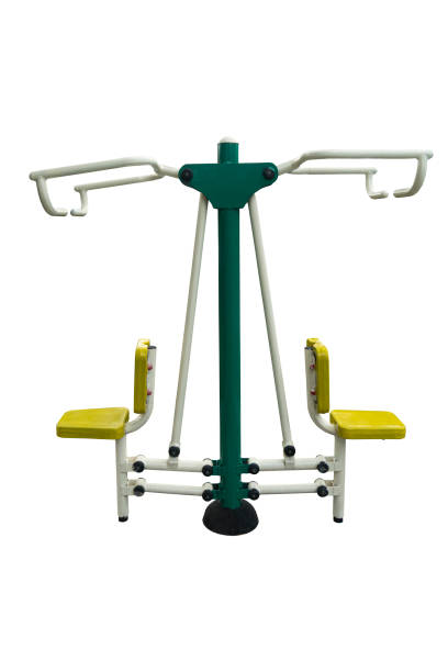 遊び場での屋外フィットネスのためのスチールエクササイズマシン。 - treadmill exercise machine isolated exercising ストックフォトと画像